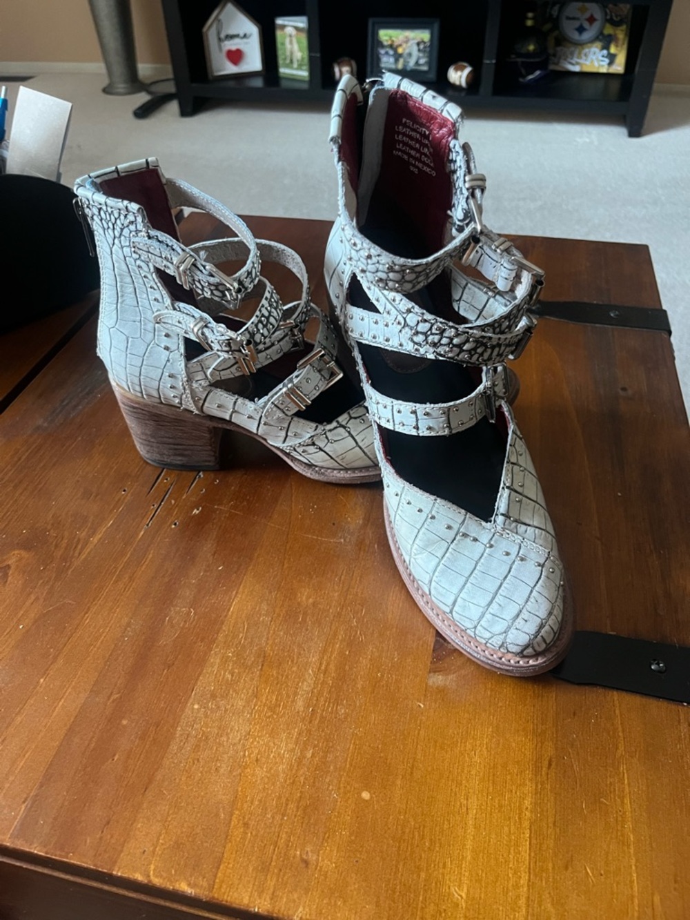 🦅 Freebird White Croco Felicity Size 9